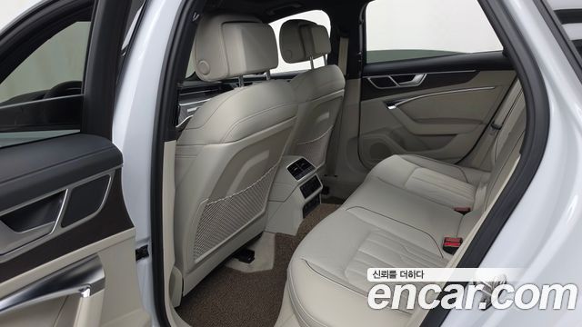 Audi A6 2025 — photo 16