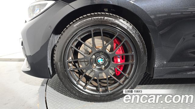 BMW 3-Series 2021 — photo 5