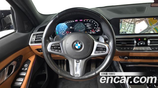 BMW 3-Series 2021 — photo 19