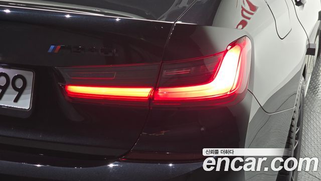 BMW 3-Series 2021 — photo 9