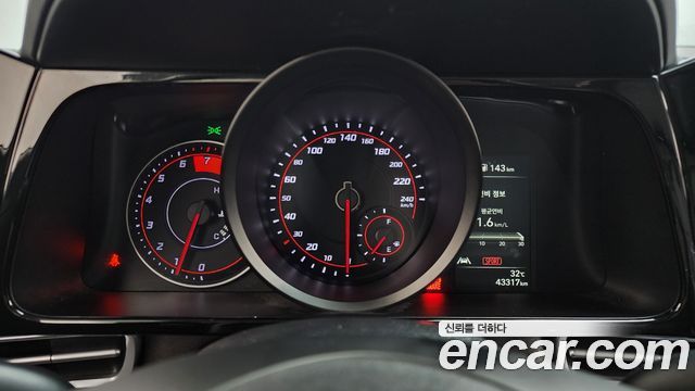 Hyundai AVANTE 2023 — photo 11