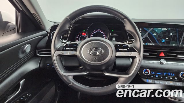 Hyundai AVANTE 2023 — photo 18
