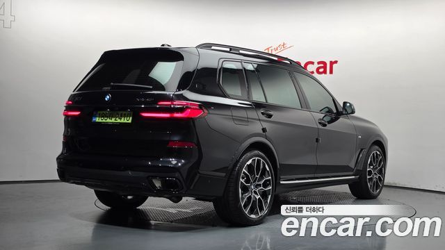 BMW X7 2025 — photo 2