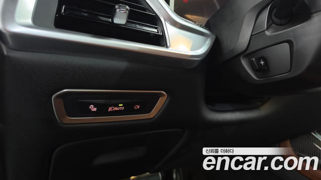 BMW X7 2025 — photo 27