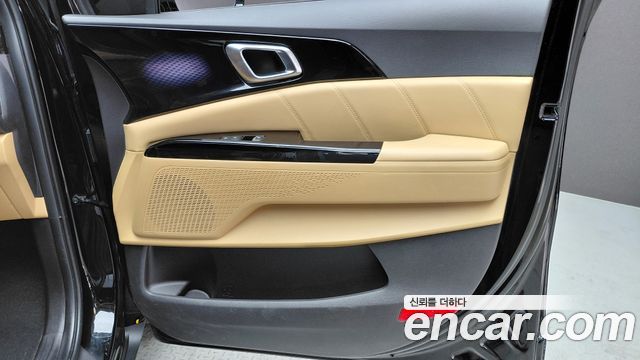 Kia Canival 2023 — photo 15