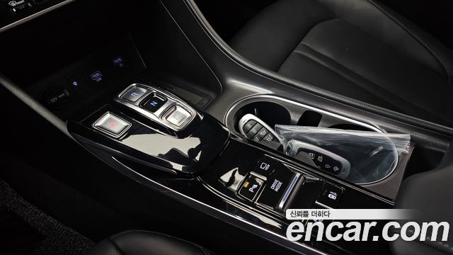 Hyundai Sonata 2022 — photo 12