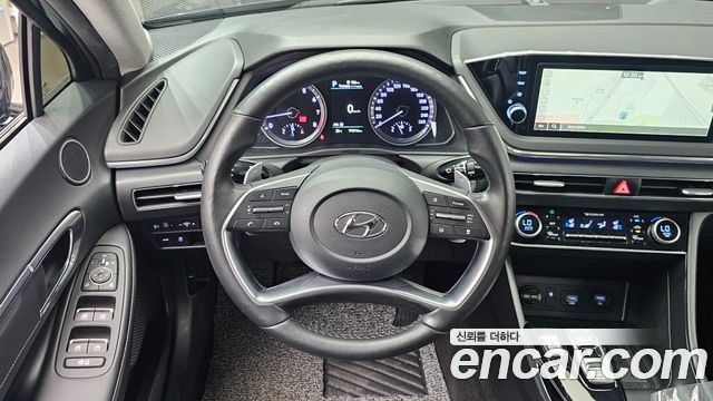 Hyundai Sonata 2022 — photo 19