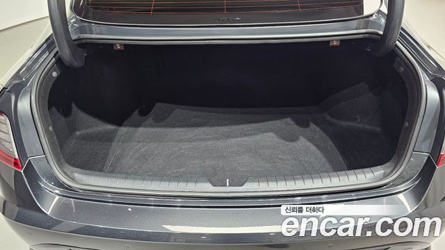 Hyundai Sonata 2022 — photo 31