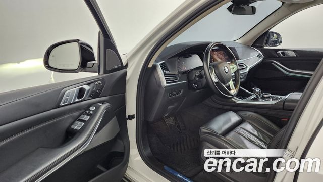 BMW X7 2020 — photo 10