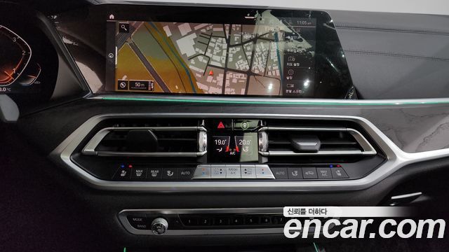 BMW X7 2020 — photo 13