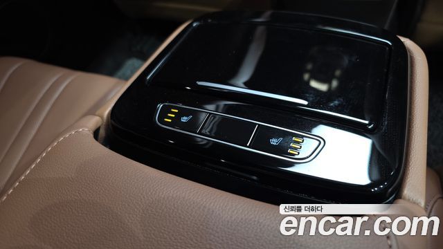 Genesis G80 2022 — photo 25