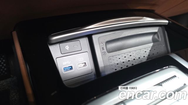 Genesis G80 2022 — photo 16