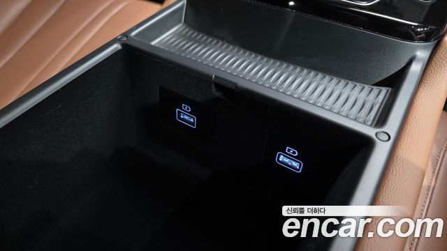 Genesis G80 2022 — photo 31
