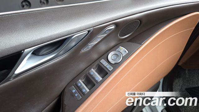 Genesis G80 2022 — photo 35