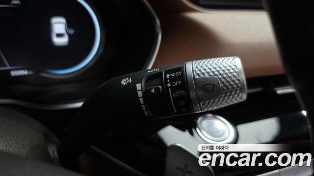 Genesis G80 2022 — photo 36