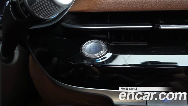 Genesis G80 2022 — photo 38