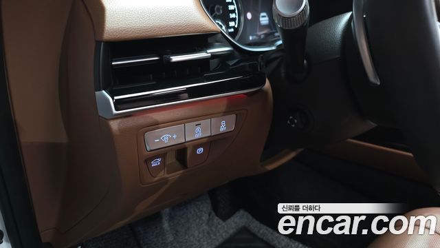 Genesis G80 2022 — photo 39