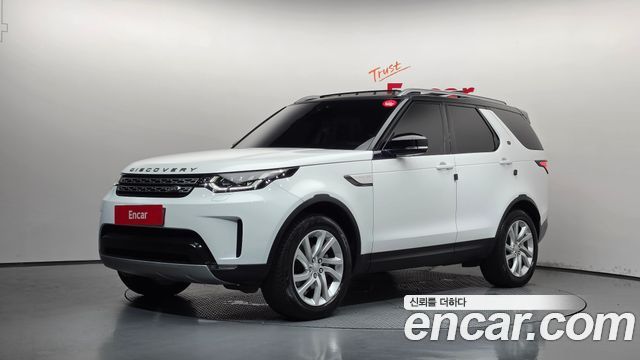Land Rover Discovery 2018 — photo 1