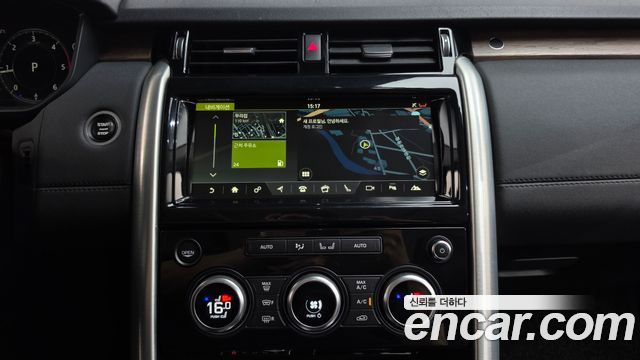 Land Rover Discovery 2018 — photo 18