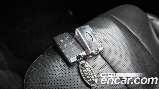 Land Rover Discovery 2018 — photo 21
