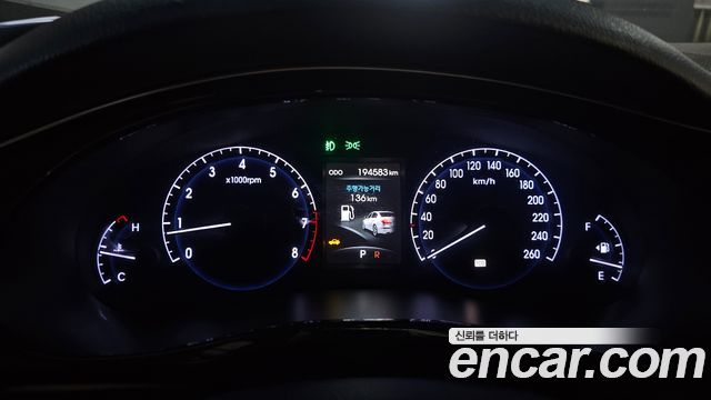 Hyundai Genesis 2013 — photo 8