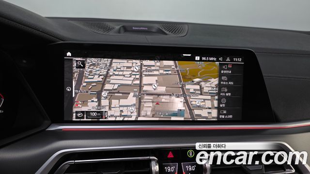 BMW X6 2021 — photo 15