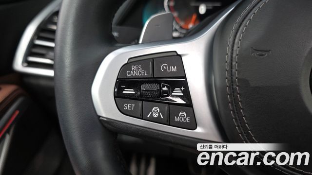 BMW X6 2021 — photo 17