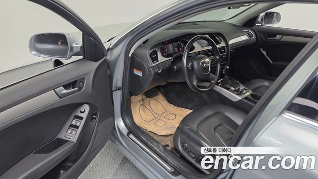 Audi A4 2011 — photo 10