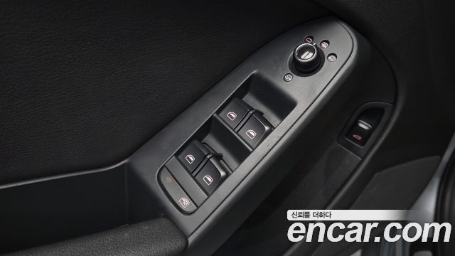 Audi A4 2011 — photo 11