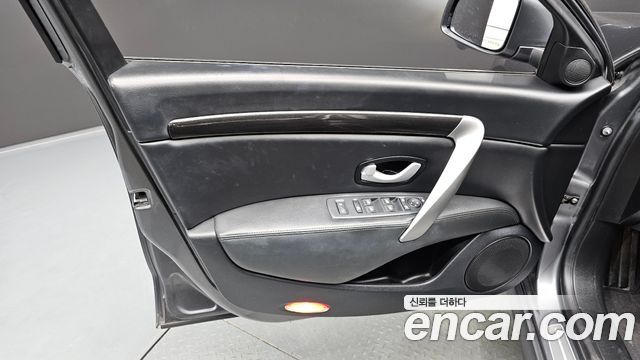 Renault Korea SM7 2017 — photo 14