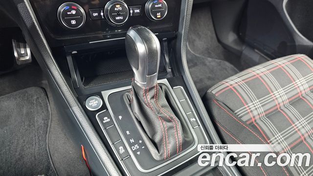 Volkswagen Golf 2016 — photo 9