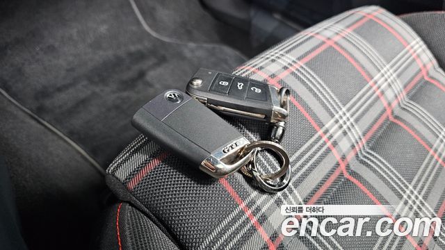 Volkswagen Golf 2016 — photo 16