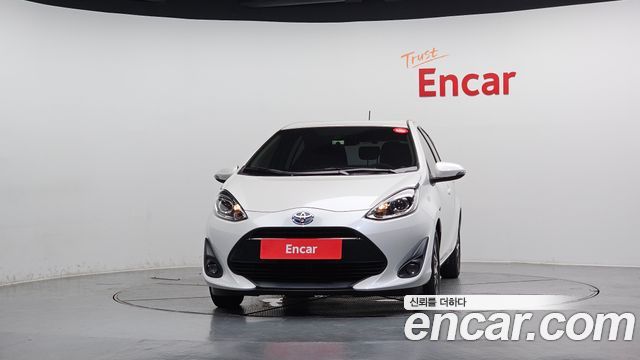 Toyota Prius 2019 — photo 3