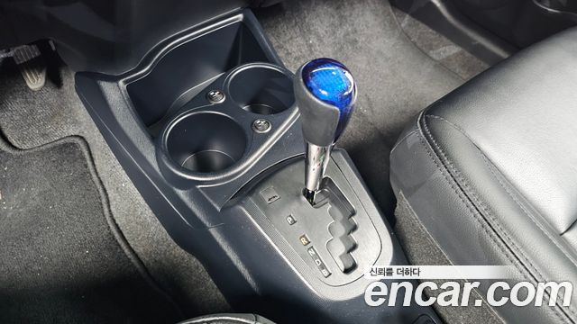 Toyota Prius 2019 — photo 12