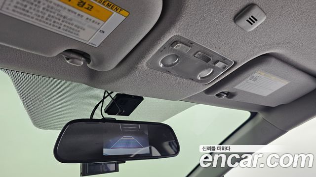 Toyota Prius 2019 — photo 24