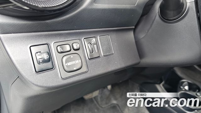 Toyota Prius 2019 — photo 25