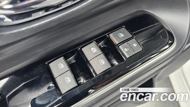 Toyota Prius 2019 — photo 26