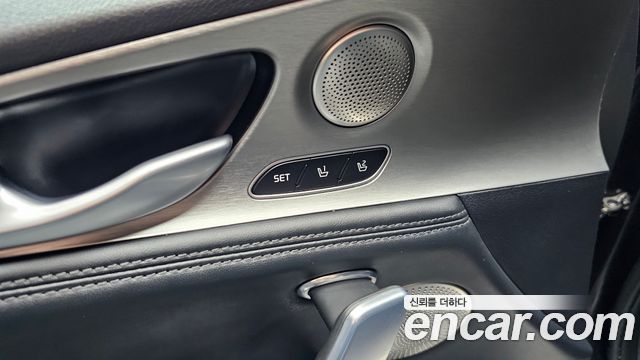 Kia Stinger 2018 — photo 23