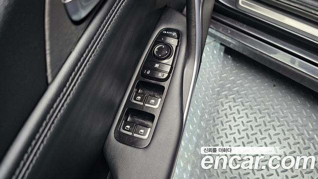Kia Stinger 2018 — photo 24