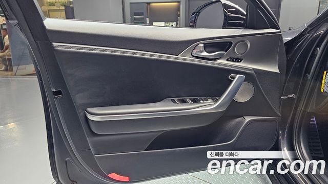 Kia Stinger 2018 — photo 14