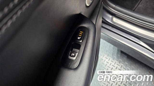 Kia Stinger 2018 — photo 30