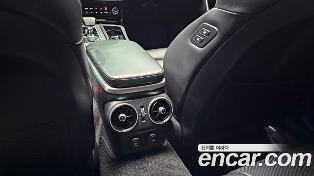 Kia Stinger 2018 — photo 31