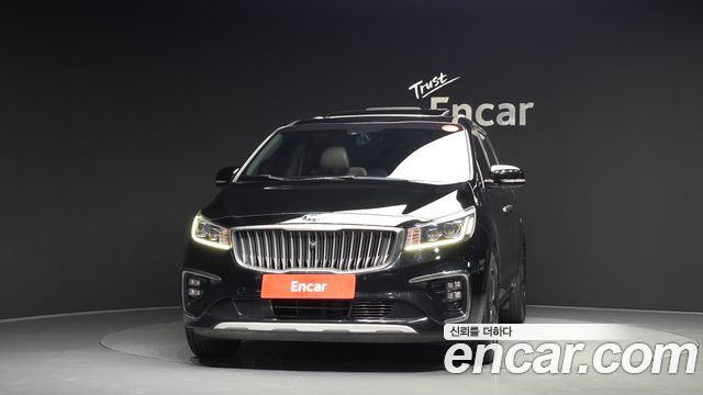 Kia Canival 2017 — photo 3
