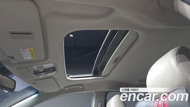 Kia Canival 2017 — photo 23