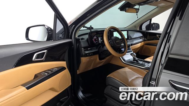 Kia Canival 2023 — photo 10