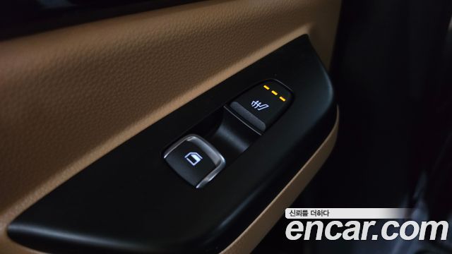 Kia Canival 2023 — photo 16