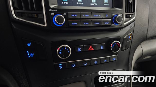 Hyundai Starex 2021 — photo 18