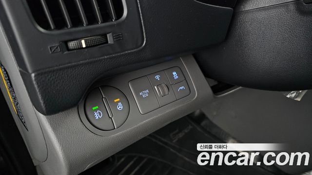 Hyundai Starex 2021 — photo 20
