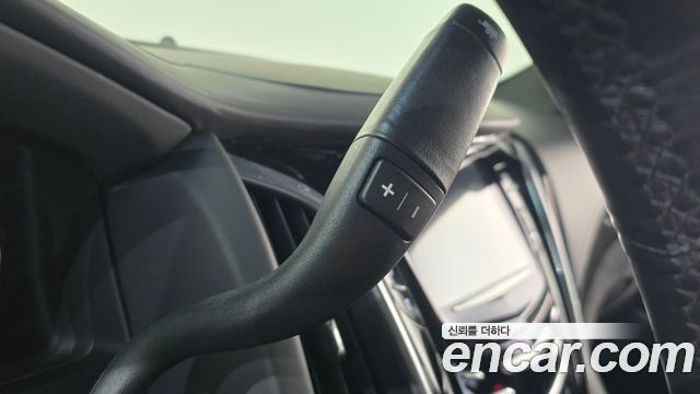 Cadillac Escalade 2019 — photo 9