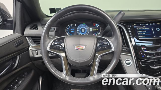 Cadillac Escalade 2019 — photo 12